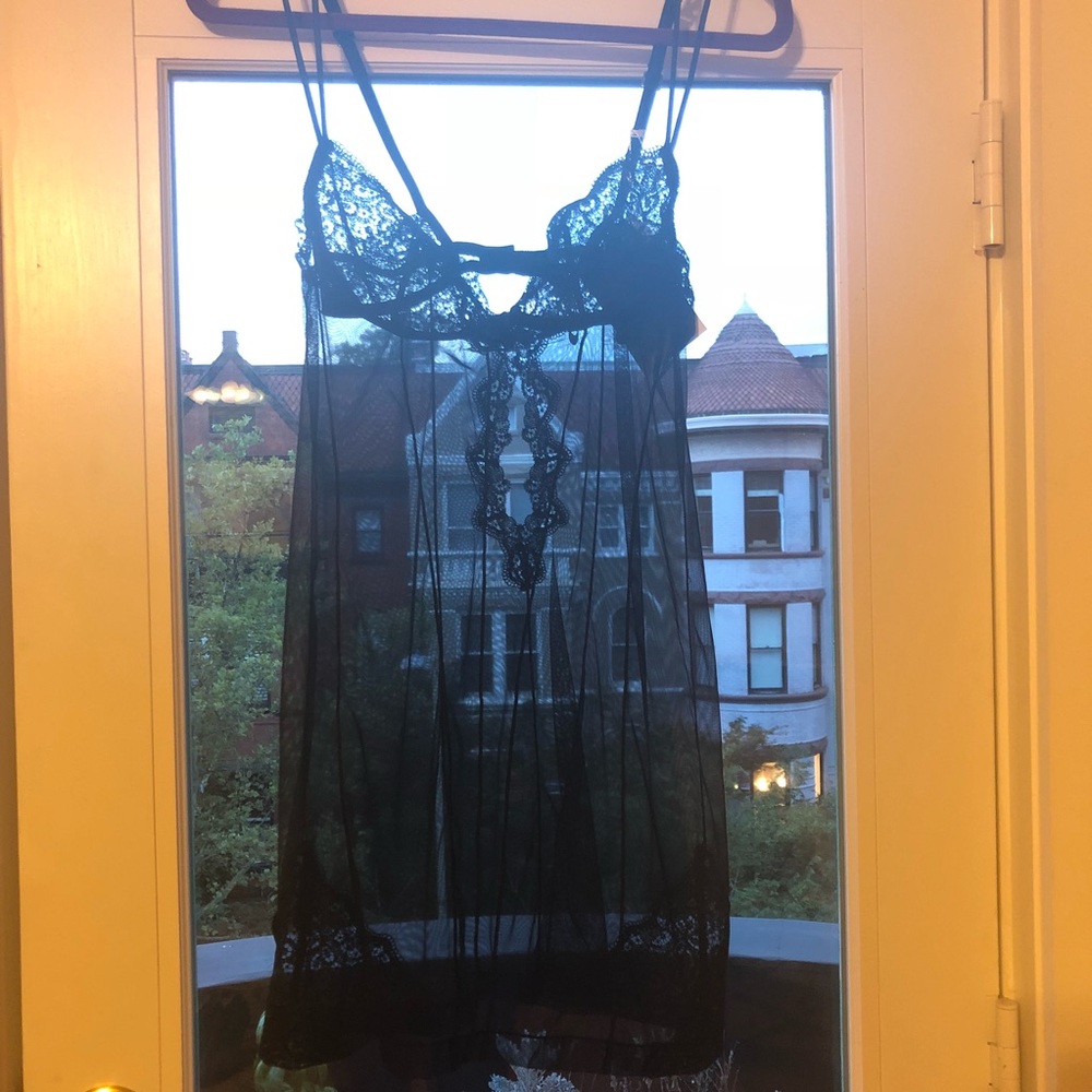 NWT La Perla black lace chemise